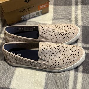 Sperry Women’s light pink Perforated Slip-On Loafers